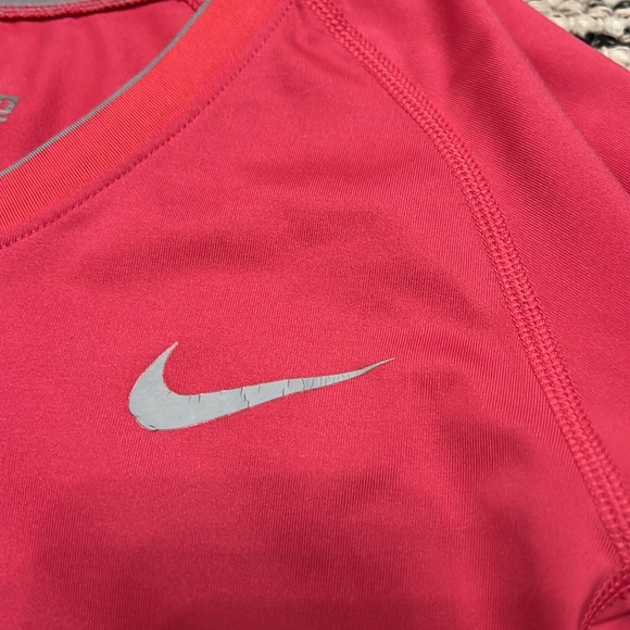 Nike Pro Combat Dri-Fit Size: XS Color: Hot Pink - Picture 2 of 4